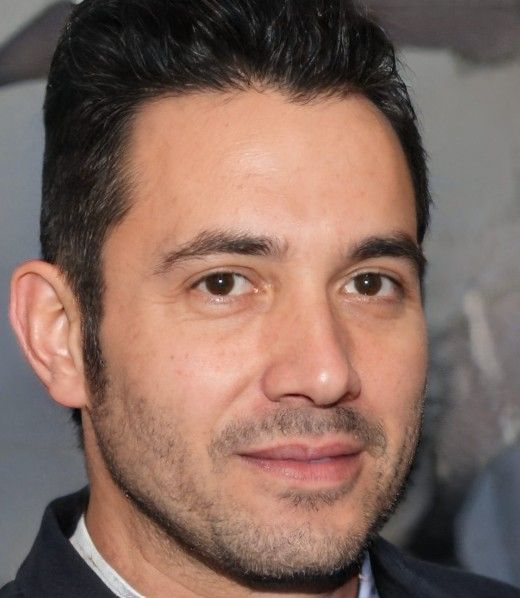 Carlos R,