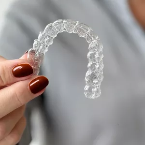 Imagem de capa para o Curso online Invisalign MUST GO