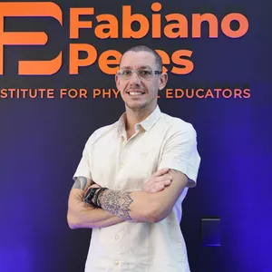 Imagem de capa para o Curso online Tópicos especiais em treinamento para grupos especiais. 