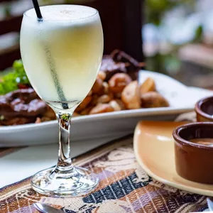 Imagen de portada para Ebook Curso práctico de cocina peruana: Recetas fáciles y deliciosas