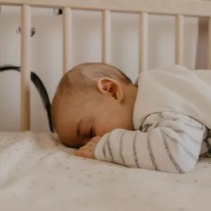 Imagen de portada para Ebook El secreto para que tu hijo descanse mejor: Consejos de una experta