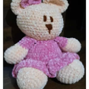 Imagem de capa para o Ebook Receita de Crochê - Amigurumi - Ursinha de Vestido 