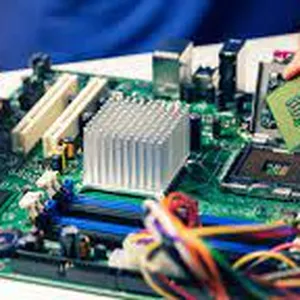 Imagem de capa para o Serviço online MONTAGEM DE COMPUTADORES PARA INICIANTES