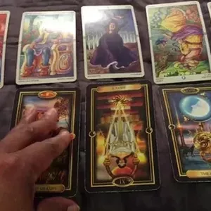 Imagen de portada para Curso online Descubre el Poder de "La Estrella Tarot Rider Waite" ✨