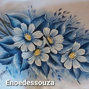 Imagem principal do produto Aula pintura em tecido - MARGARIDAS AZUIS