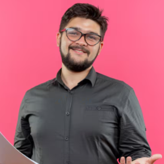 🔹Edwin S., Director de Innovación.