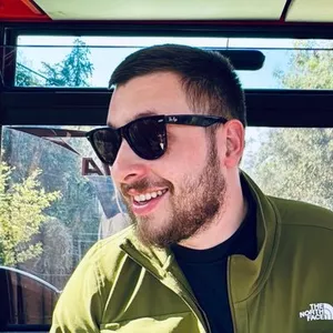 Imagem de capa para o Curso online Curso Lovable: Crie seu App com IA (sem programar)