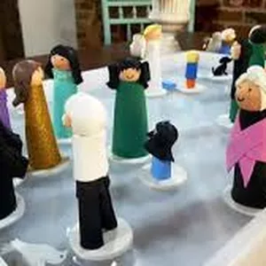 Constelação Familiar com Bonecos na Água 
