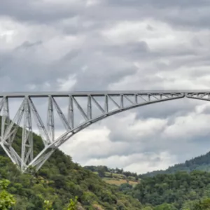Imagem de capa para o Curso online Curso de Análise de Estruturas Isostáticas