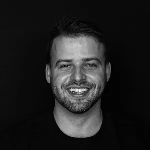 Imagem de capa para o Curso online Lightlovers - A Arte da Iluminação 