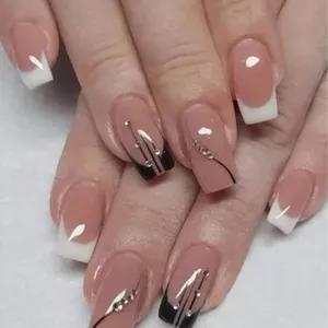 Imagem do curso Curso de Especialização em Alongamento de Unhas: Empreenda com Sucesso