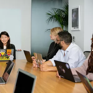 Imagem de capa para o Ebook Comunicação Estratégica: O Caminho para uma Liderança de Sucesso