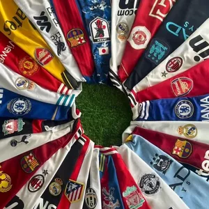 Imagen de portada para Ebook Camisetas oficiales de fútbol: Viste los colores de tu equipo favorito