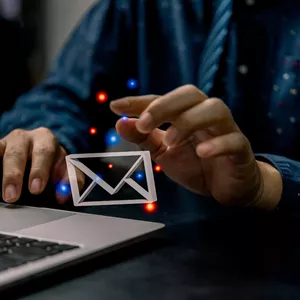 Imagen de portada para Curso online Domina el arte del correo electrónico en frío