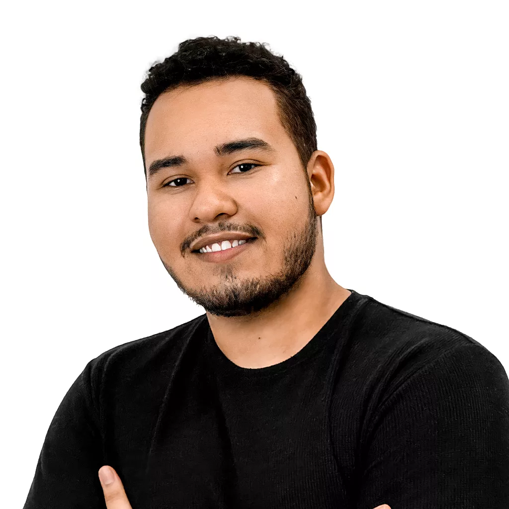 Ueliton Guimarães, 22, Professor de Inglês