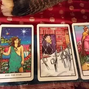 Imagen de portada para Curso online 🌟 Tarot Económico 0 40: Predicciones Precisas y Asequibles 🌟