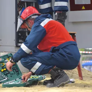 Imagem de capa para o Curso online Curso NR-10 - SEGURANÇA EM INSTALAÇÕES E SERVIÇOS EM ELETRICIDADE