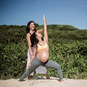 Imagem de capa para o Curso online Formação em Yoga para Gestantes