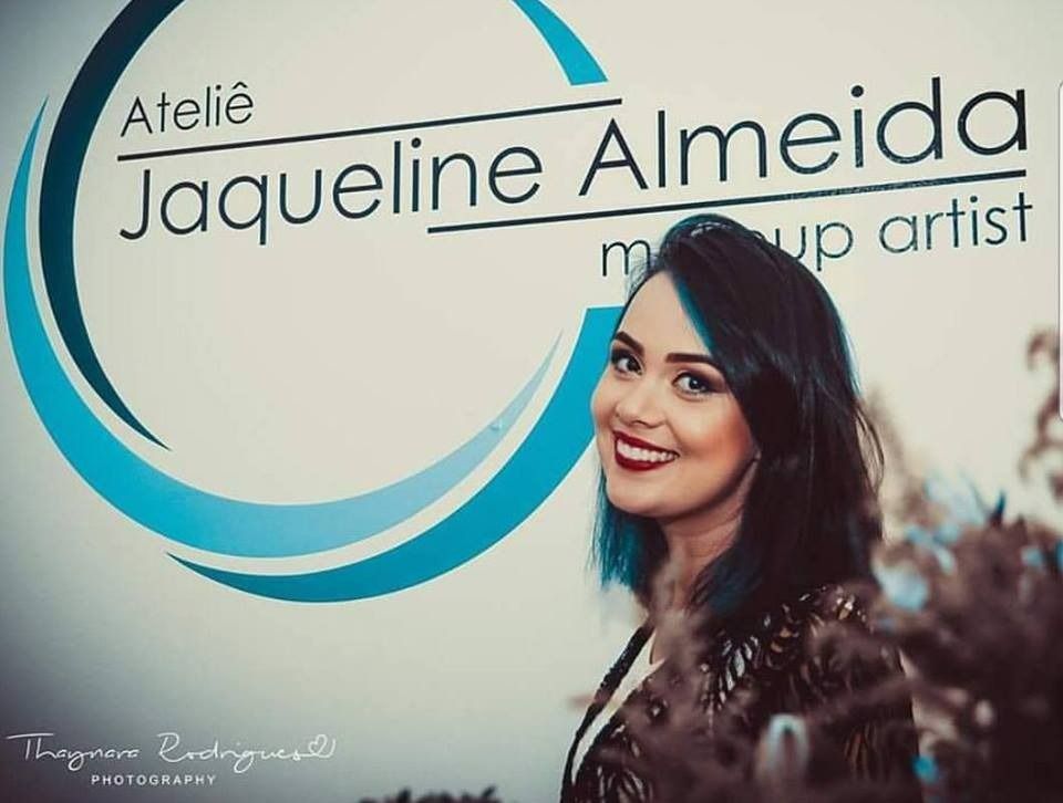 Imagem do curso Curso de Maquiagem Por Jaque Almeida