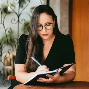 Imagem de capa para o Curso online Detox da Mulher Assertiva