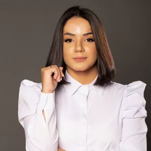 Imagem de capa para o Ebook Formação de Consultoras Capilares