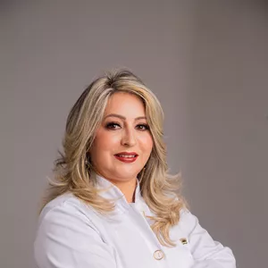 Imagem de capa para o Curso online  Brow Lamination por Gelda Cabral