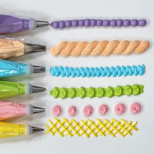 Imagem de capa para o Curso online Oficina de Bicos de Confeitar