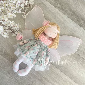 Imagem de capa para o Curso online Fadinha Lily - Curso de boneca de pano