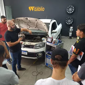 Imagem de capa para o Curso online Reparador Automotivo 10x