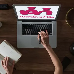 Imagen de portada para Curso online CURSO DE ALEMÁN A1-1 ONLINE