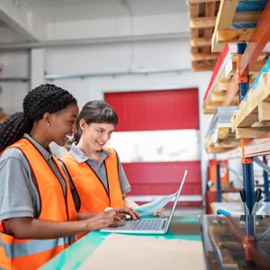 Imagem de capa para o Curso online AUXILIAR DE LOGÍSTICA - 40 HORAS