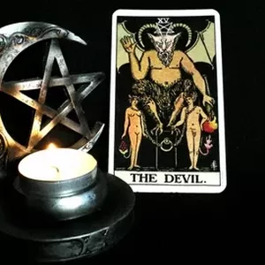Imagen de portada para Curso online Consulta de Tarot: Números De Videntes Gratis 🔮