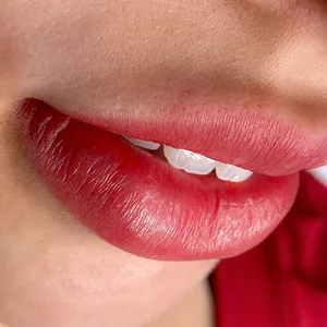 Imagem de Curso de Micropigmentação Labial criado por Alexandra Beauty Academy na hotmart