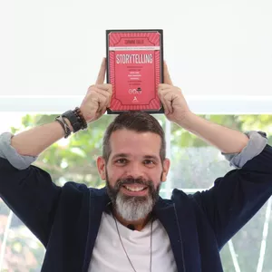 Imagem de capa para o Curso online Curso de Storytelling para uma Comunicação de Excelência - Prof. Franklin Brasil