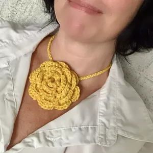 Imagem de capa para o Ebook Colar Primavera - Padrão passo a passo