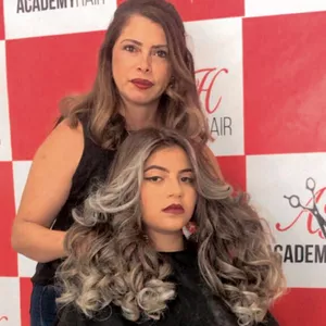 Imagem de capa para o Curso online CURSO DE CABELEIREIRO AVANÇADO MECHAS SMOKY