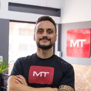 Imagem de capa para o Curso online MT12  - O passo a passo para transformar o seu corpo em apenas 12 semanas