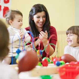 Imagem do curso Auxiliar de Creche