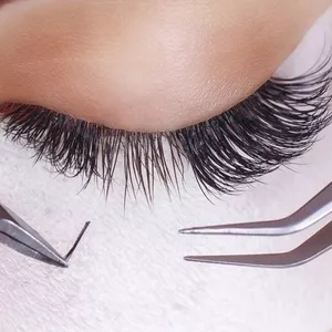 Imagen de portada para Curso online CURSO PROFESIONAL EXTENSIÓN DE PESTAÑAS PELO X PELO COMPLETO 