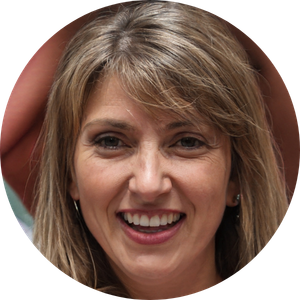 LUCIANA PEREIRA · APROVADA EM PATOS DE MINAS-MG