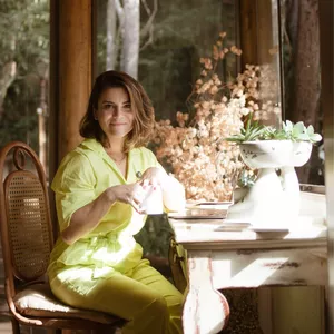 Imagem de capa para o Curso online CASA DE ESCRITORAS