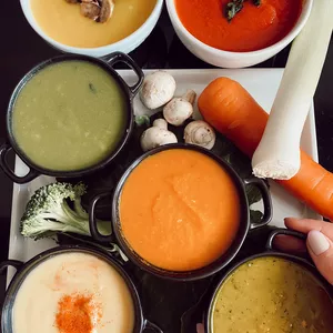 Imagem de capa para o Ebook Sopas, Cremes e Caldo