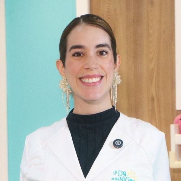 Nia - La Doctora de los Niños