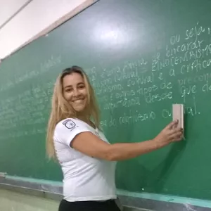 Imagem de capa para o Serviço online Unidade I - Sociologia - Temas Geradores I  –  Introdução: O que é a sociedade? - Docente Rosângela Beatriz Pereira  