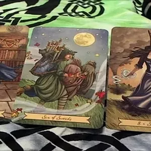 Imagen de portada para Curso online Tirar las Cartas del Tarot: Predicciones y Orientación en +34 911 438 431