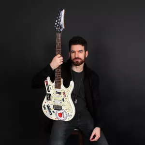 Imagem de capa para o Serviço online Aulas Avulsas de Violão/Guitarra/Baixo