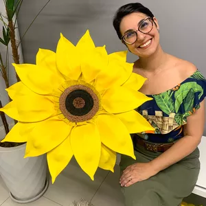 Imagem de capa para o Curso online Workshop Girassol gigante de EVA