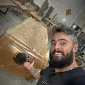 Imagem de capa para o Curso online ACABAMENTO MESA CASCATA