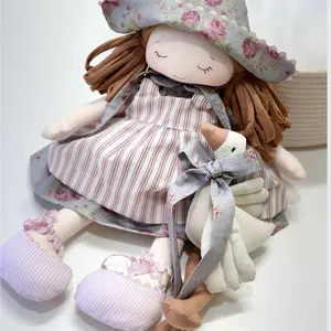 Imagem de capa para o Curso online Boneca Catarina 