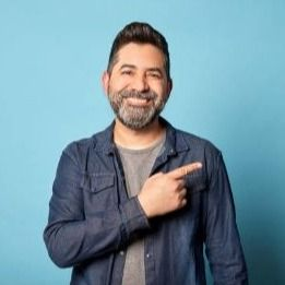 🔹Luis F., coordinador de ONG.
